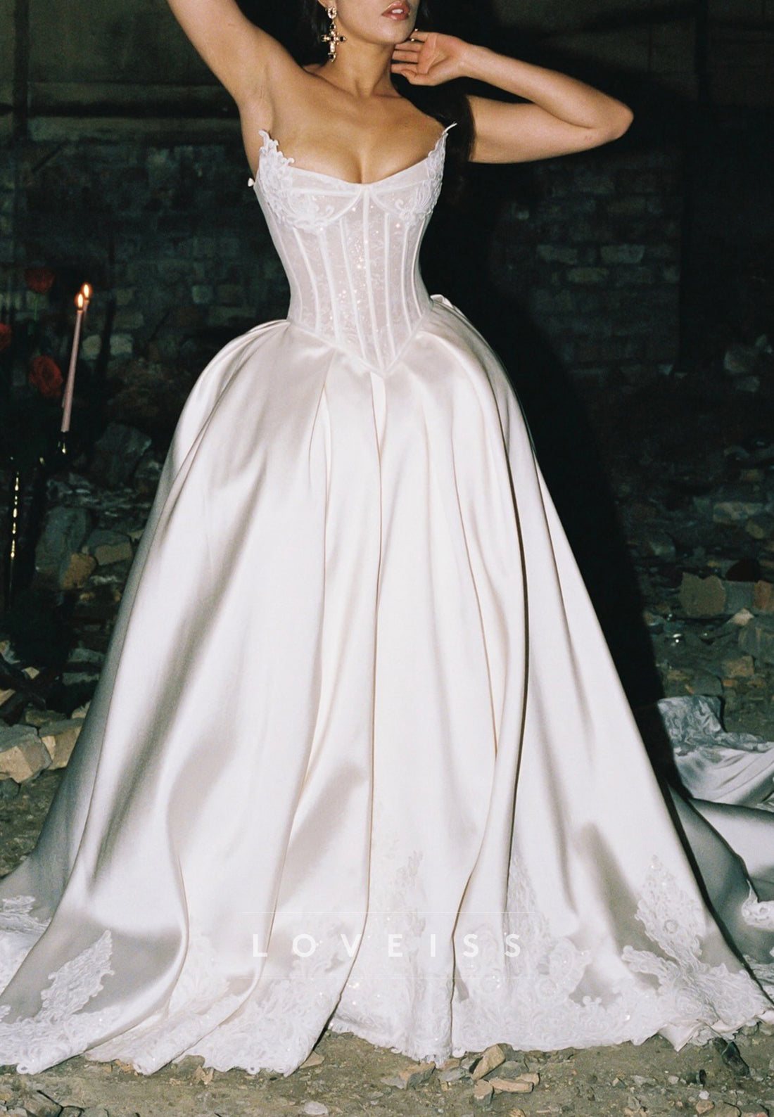 Sweetheart Appliques Sleek Satin A-Line Wedding Dress